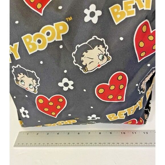 Betty Boop Hearts Kisses Novelty XL Black Red Waterproof Travel Weekend Zip Bag - Picture 9 of 16